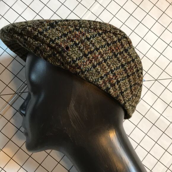 Made in England Plaid Wool Cap. OS - Picture 4 of 4